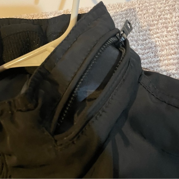 Tommy Hilfiger winter and fall black jacket - Picture 7 of 16